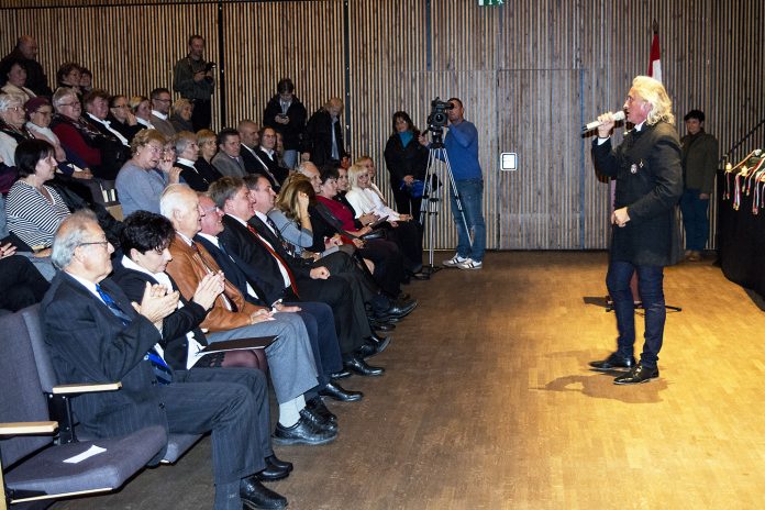 Az ünnepi műsorban Sasvári Sándor szerepelt DSC_0022