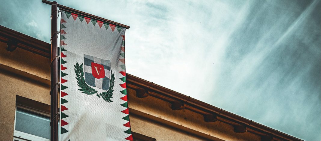 vecses_zaszlo