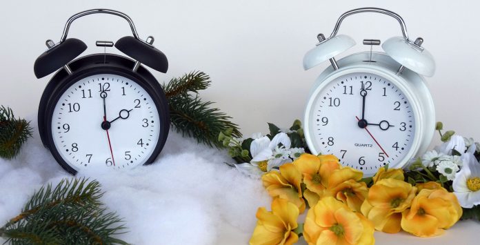 time-conversion-1372935_1920